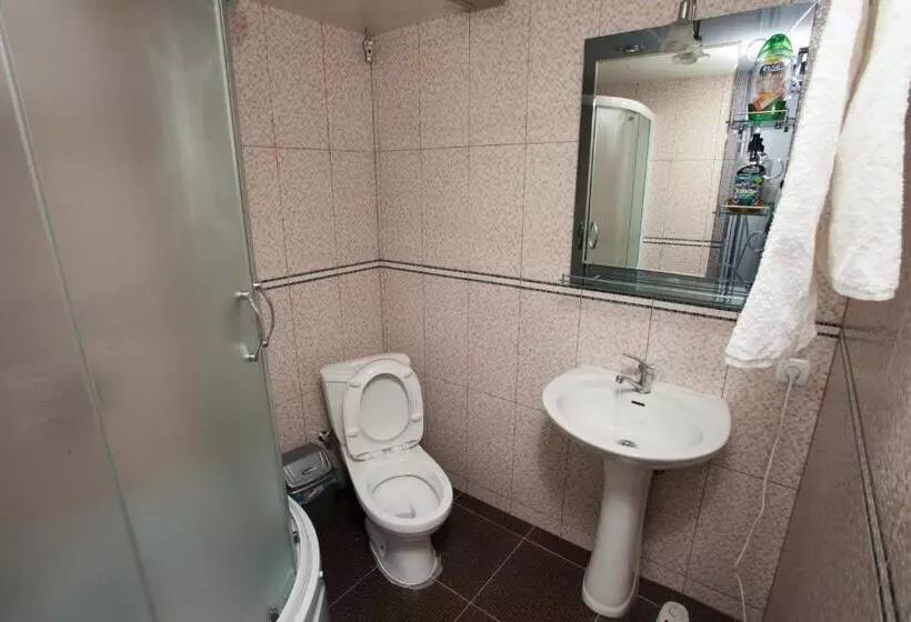 پانسیون Mestiatour Guest House