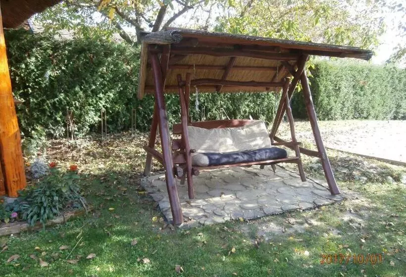 Majatalo Nádkunyhó Vendégház