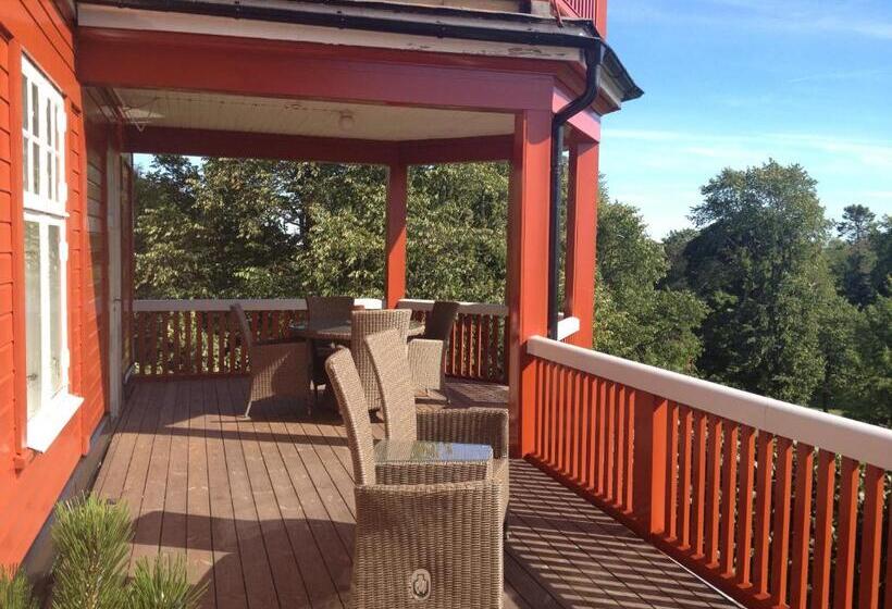 بنسيون Ombergs Turisthotell