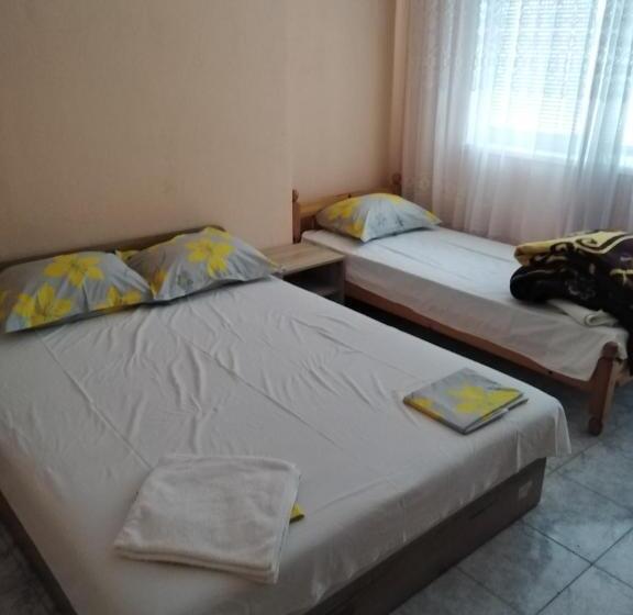 بنسيون Panayotovi Guest House