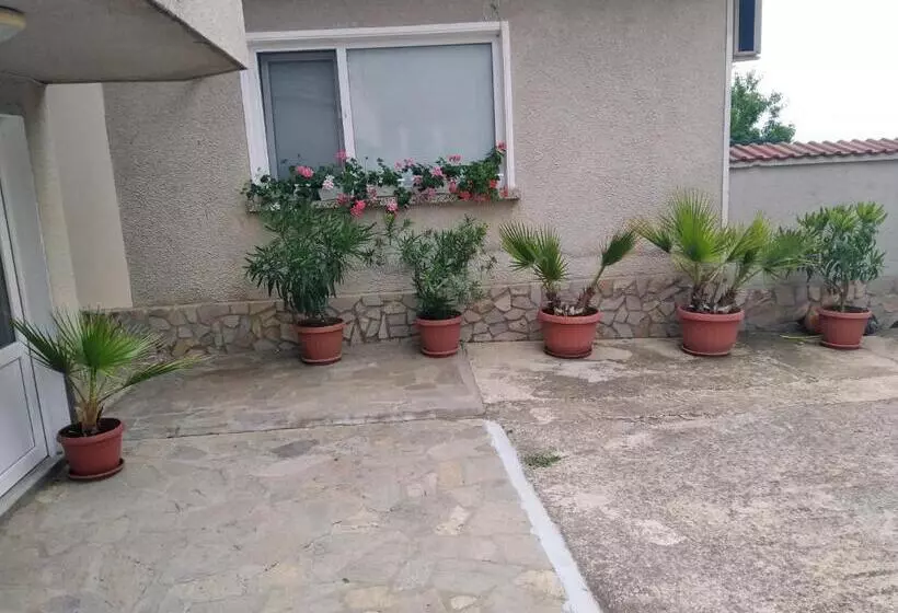 ペンション Panayotovi Guest House