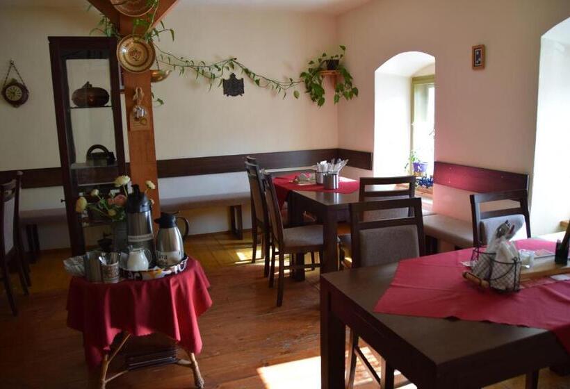 بنسيون Penzión Príjemný Oddych