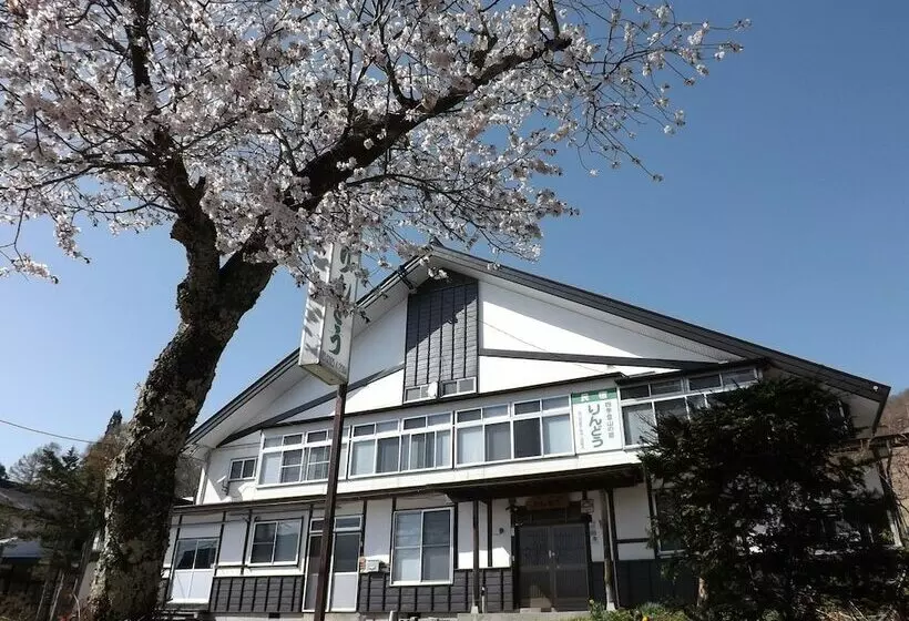 Majatalo Togakushi Kogen Minshuku Rindo