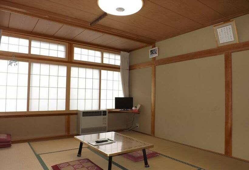 Pensão Togakushi Kogen Minshuku Rindo