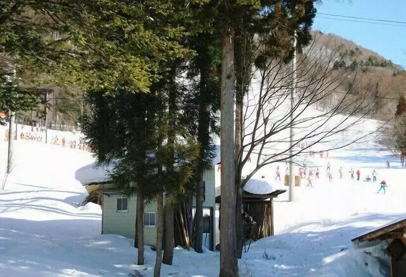 Majatalo Togakushi Kogen Minshuku Rindo