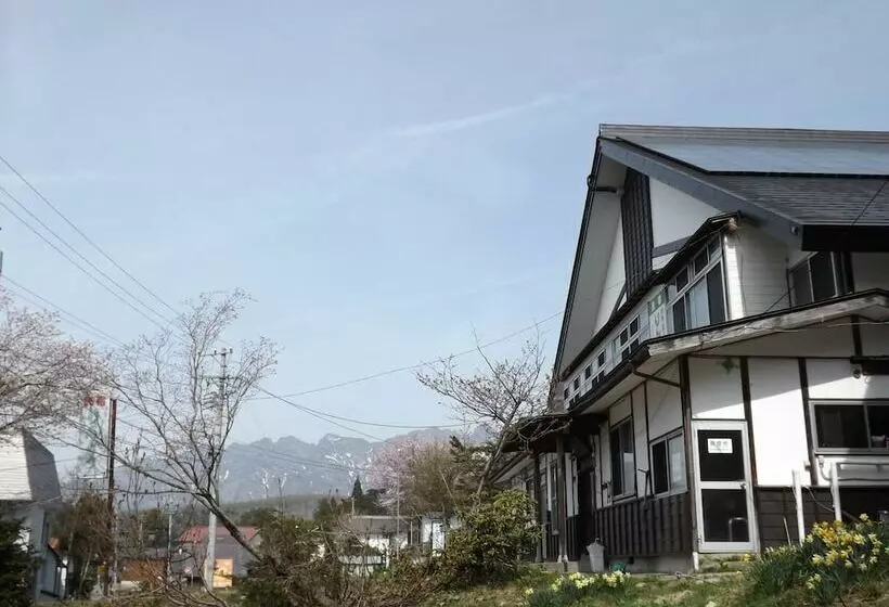 Majatalo Togakushi Kogen Minshuku Rindo