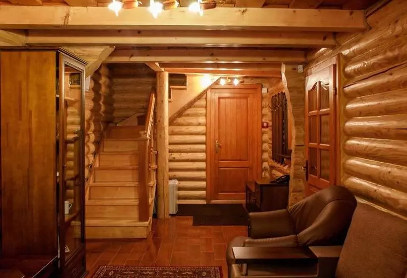 Herberge Toursit Complex Polyana Kvasova