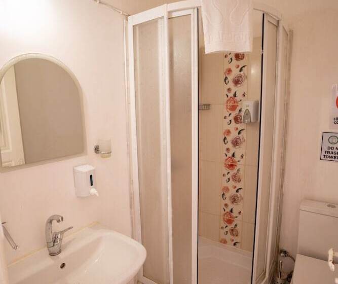 Papazın Konağı Pansiyon