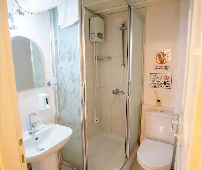 Papazın Konağı Pansiyon