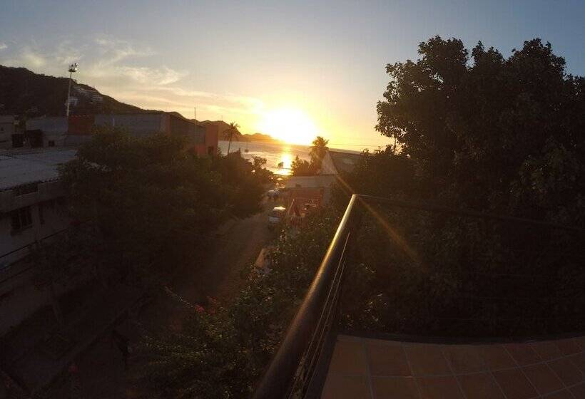 Ocean Lovers Hostel & Apartments