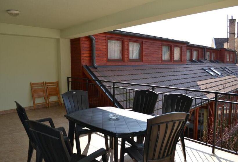 ペンション Althann Vendégház és Konferencia Központ