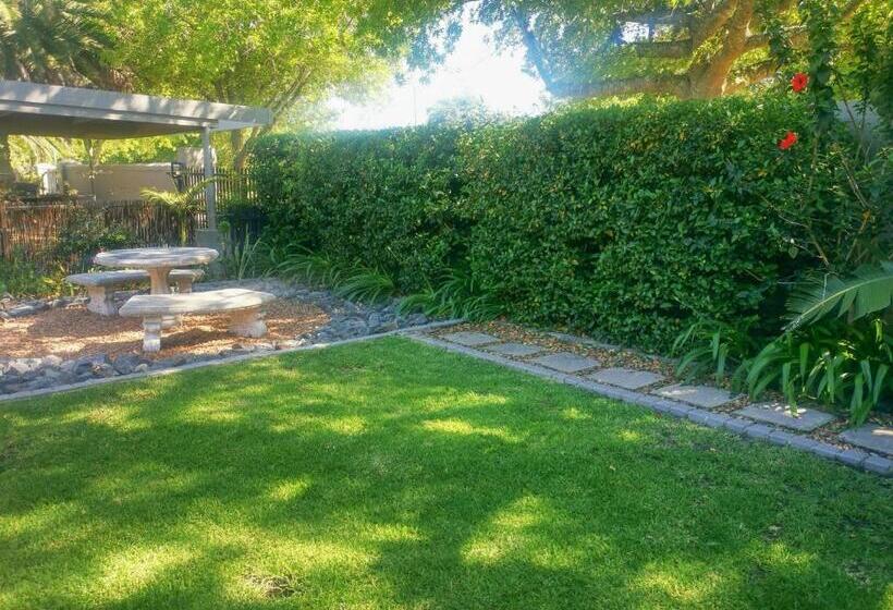 膳宿费 Eikelower Accommodation