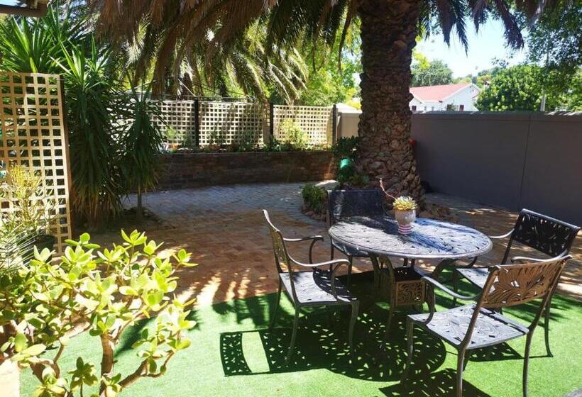 膳宿费 Eikelower Accommodation