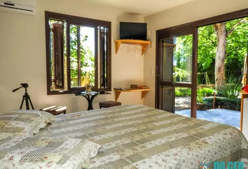 Majatalo Espaço Holístico Chalés