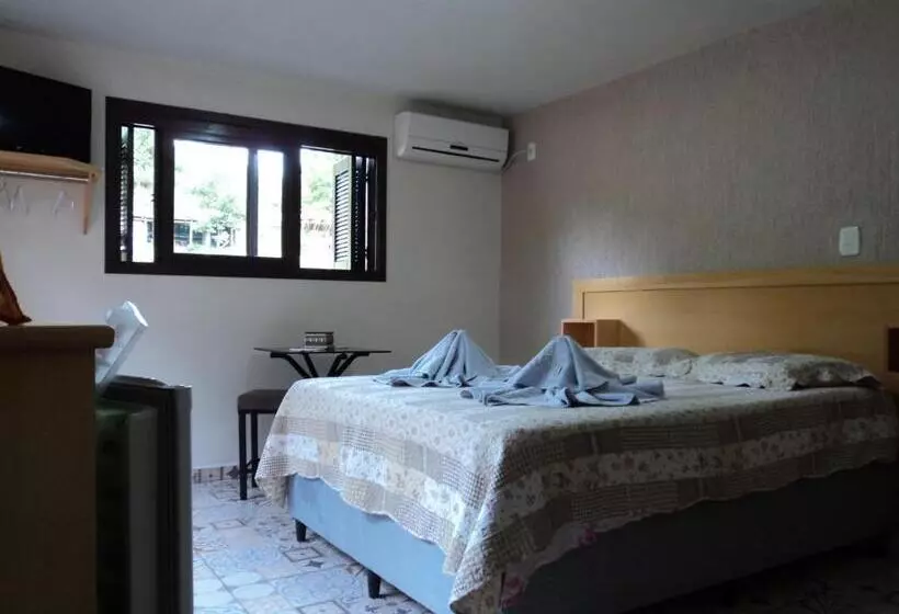 Majatalo Espaço Holístico Chalés