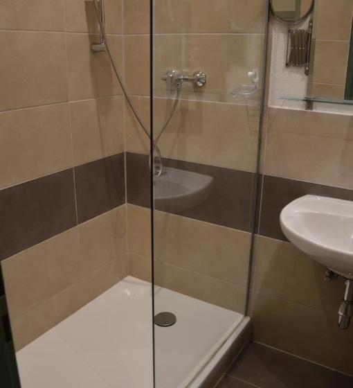 بنسيون Haus Frey