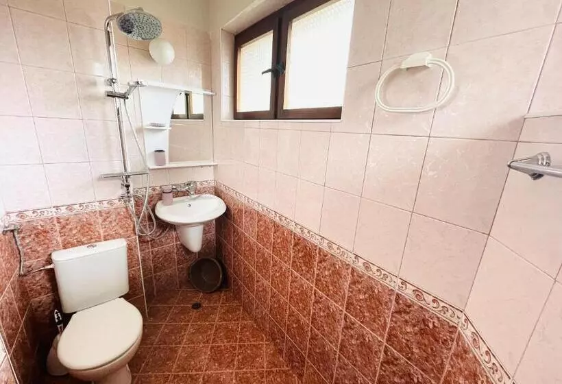 پانسیون Kastela Guest House