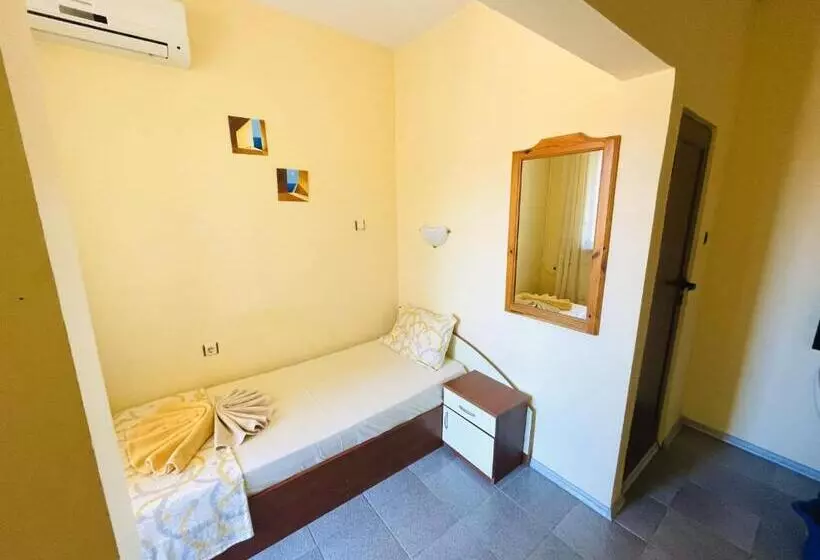 پانسیون Kastela Guest House