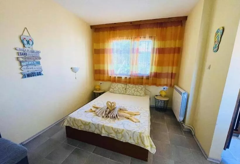 پانسیون Kastela Guest House