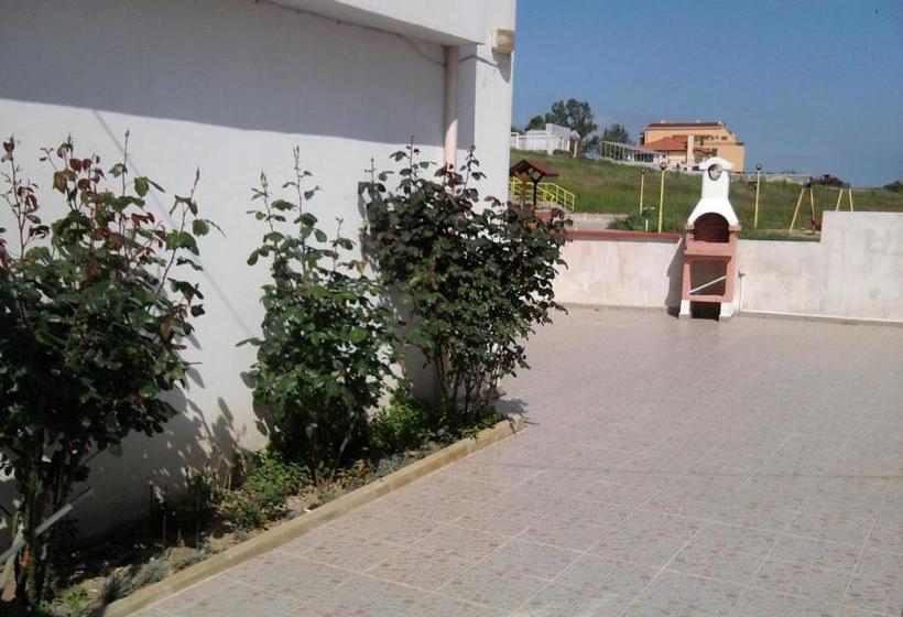 Пансион Krai Moreto Guest House