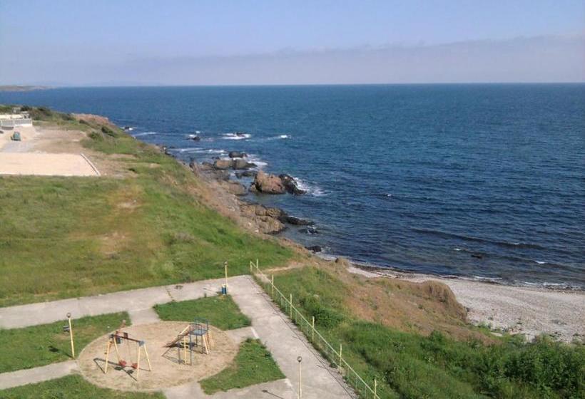 Пансион Krai Moreto Guest House