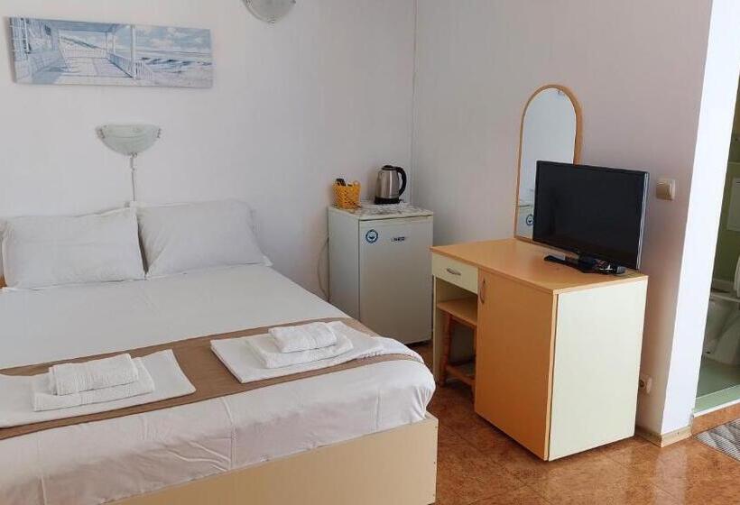 Пансион Krai Moreto Guest House