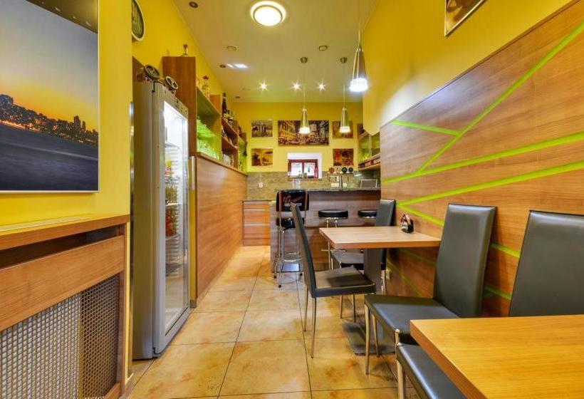 ペンション Penzion Ovčárna