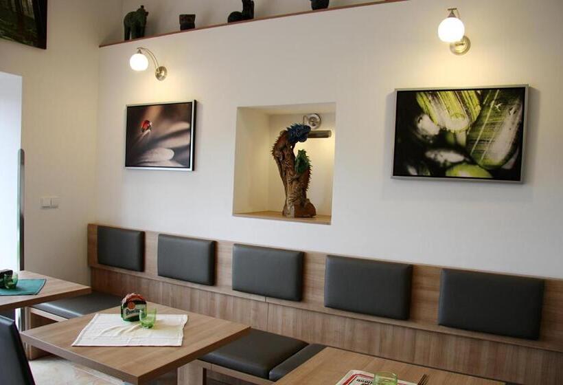 ペンション Penzion Ovčárna