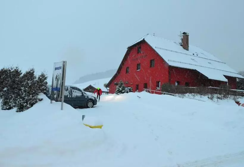 Majatalo Penzion Ovčárna