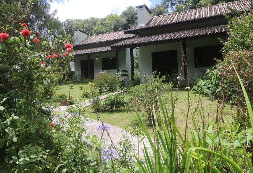 بنسيون Pousada Medeiros