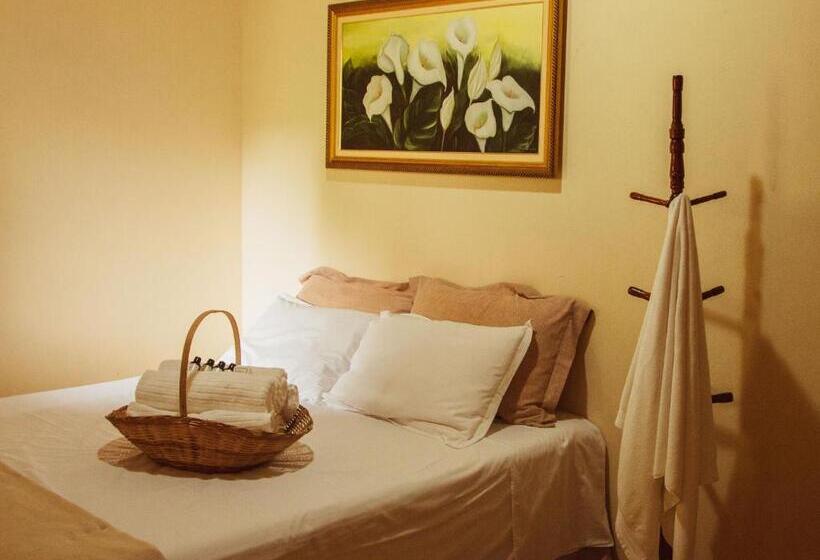 بنسيون Pousada Medeiros