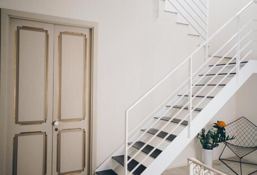 پانسیون Sally Port Senglea