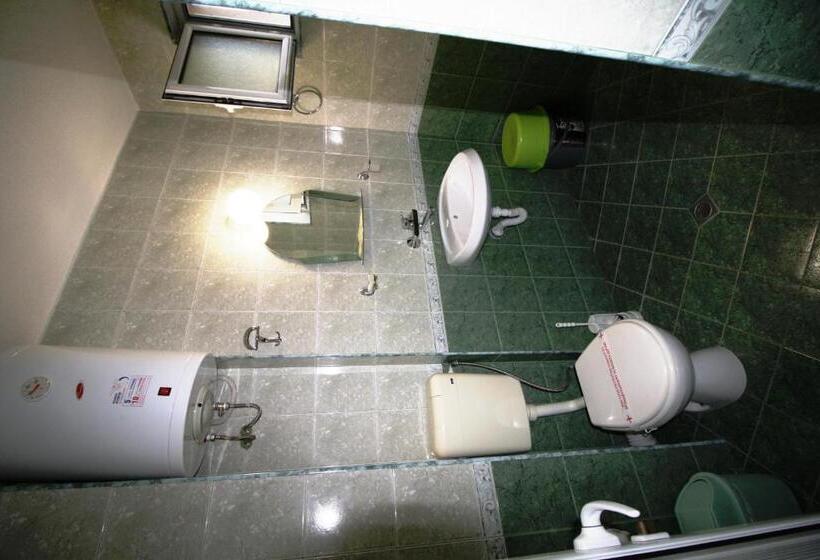 ペンション Zoya Guest House