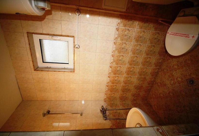 ペンション Zoya Guest House