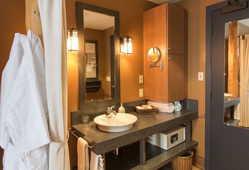 הוסטל Auberge De Montagne Des Chic Chocs Mountain Lodge Sepaq