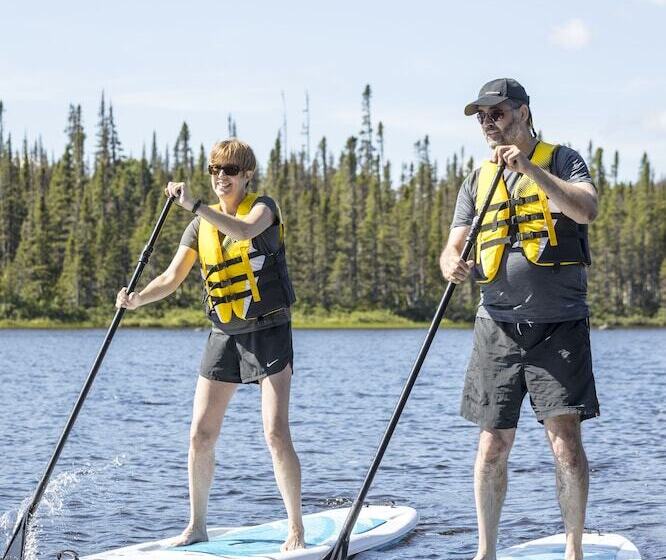 הוסטל Auberge De Montagne Des Chic Chocs Mountain Lodge Sepaq
