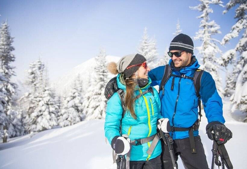 הוסטל Auberge De Montagne Des Chic Chocs Mountain Lodge Sepaq