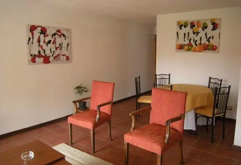 Apart Hotel Punto Real