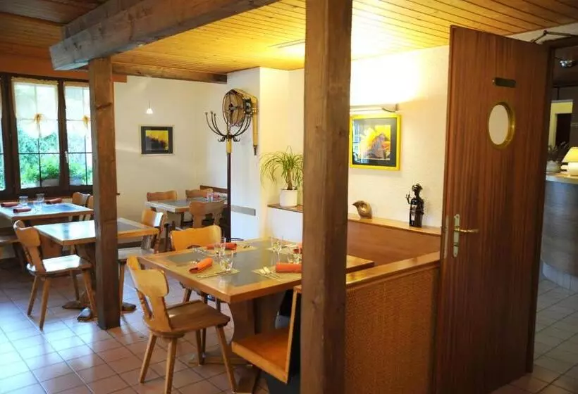 Hotelli Auberge Du Prévoux