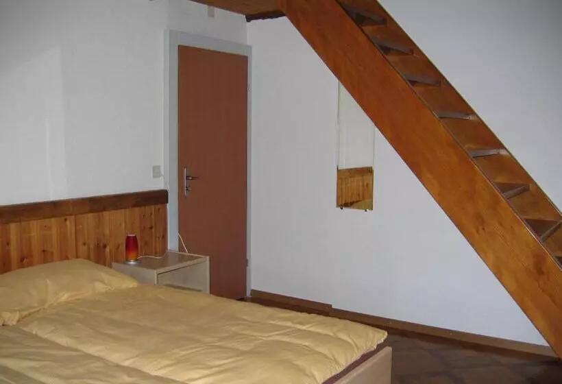 Hotelli Auberge Du Prévoux