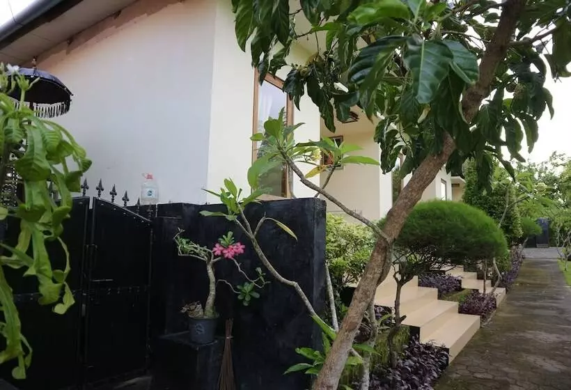 ペンション Bhujangga Village Uluwatu
