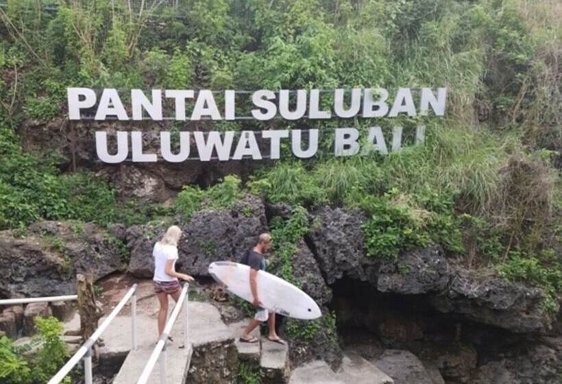بنسيون Bhujangga Village Uluwatu