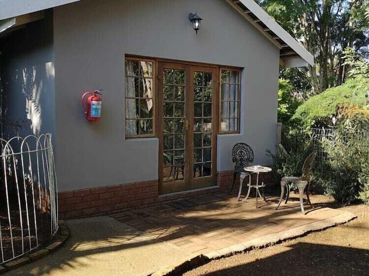 بنسيون Brackens Guest House