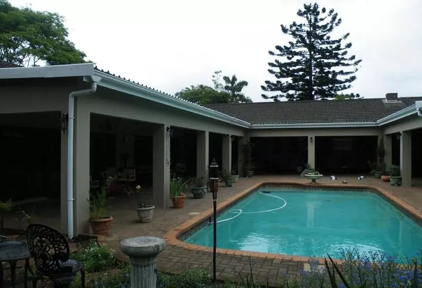 Majatalo Brackens Guest House