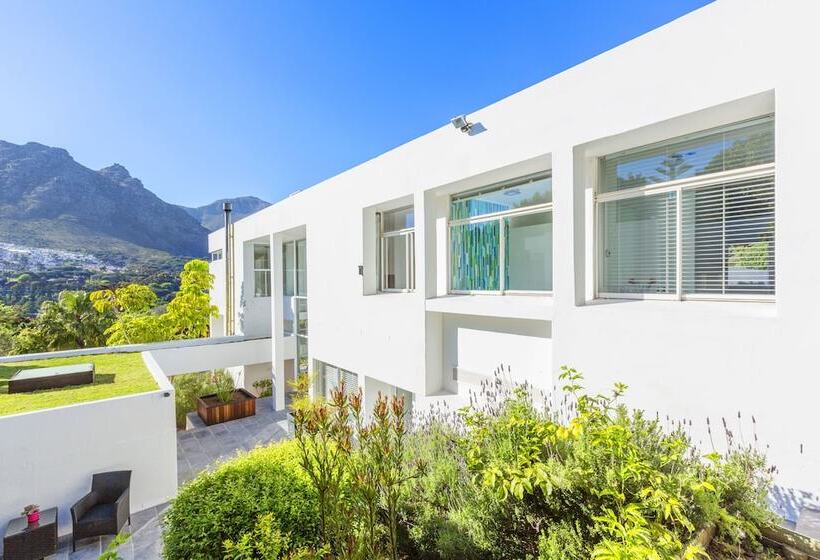 بنسيون Cube Guest House