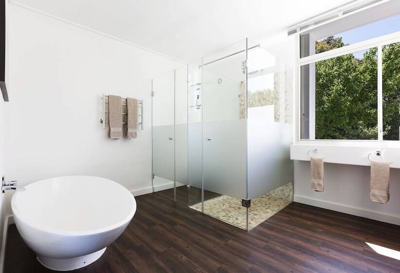 بنسيون Cube Guest House