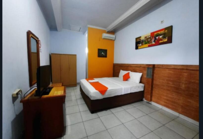 פנסיון Deseruni Guest House Kerobokan