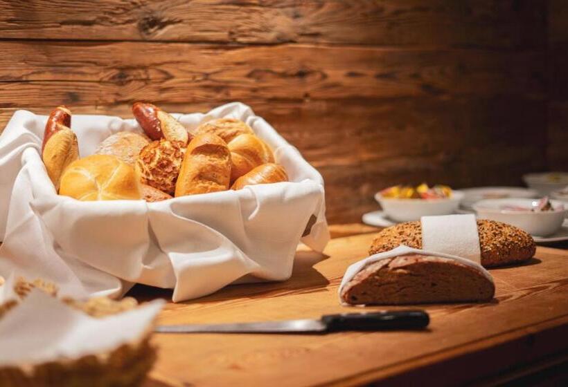 ペンション Gasthof Lamm