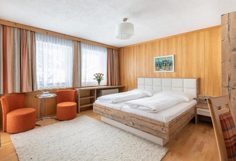 Пансион Gästehaus Frischhut