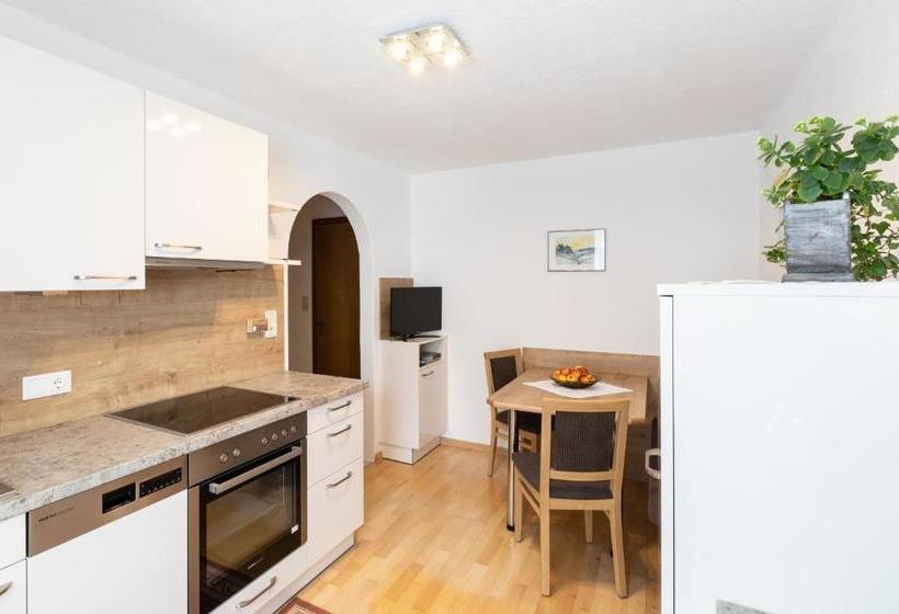 Пансион Gästehaus Frischhut